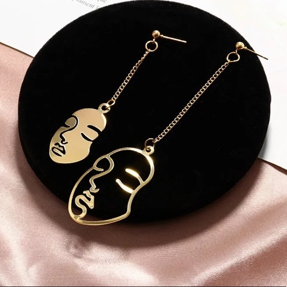 Fashion Gold Tone Drop Earrings - Picture 2 of 4